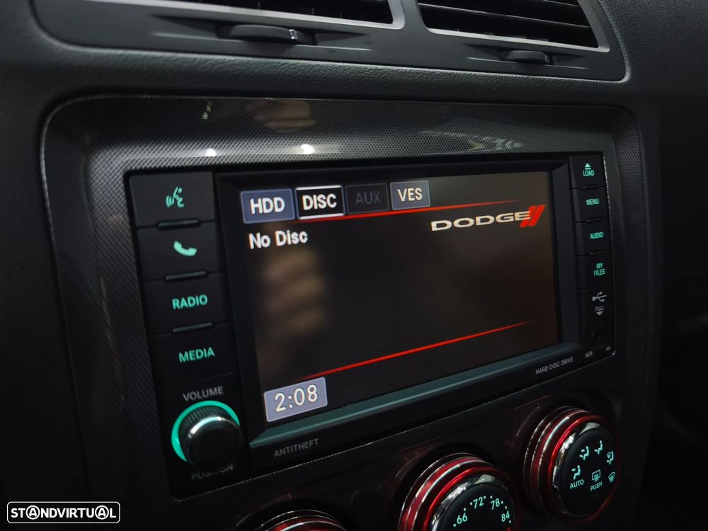 Dodge Challenger Auto SXT Plus - 31