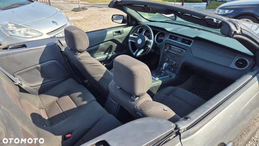 Ford Mustang 3.7 V6 Premium - 24