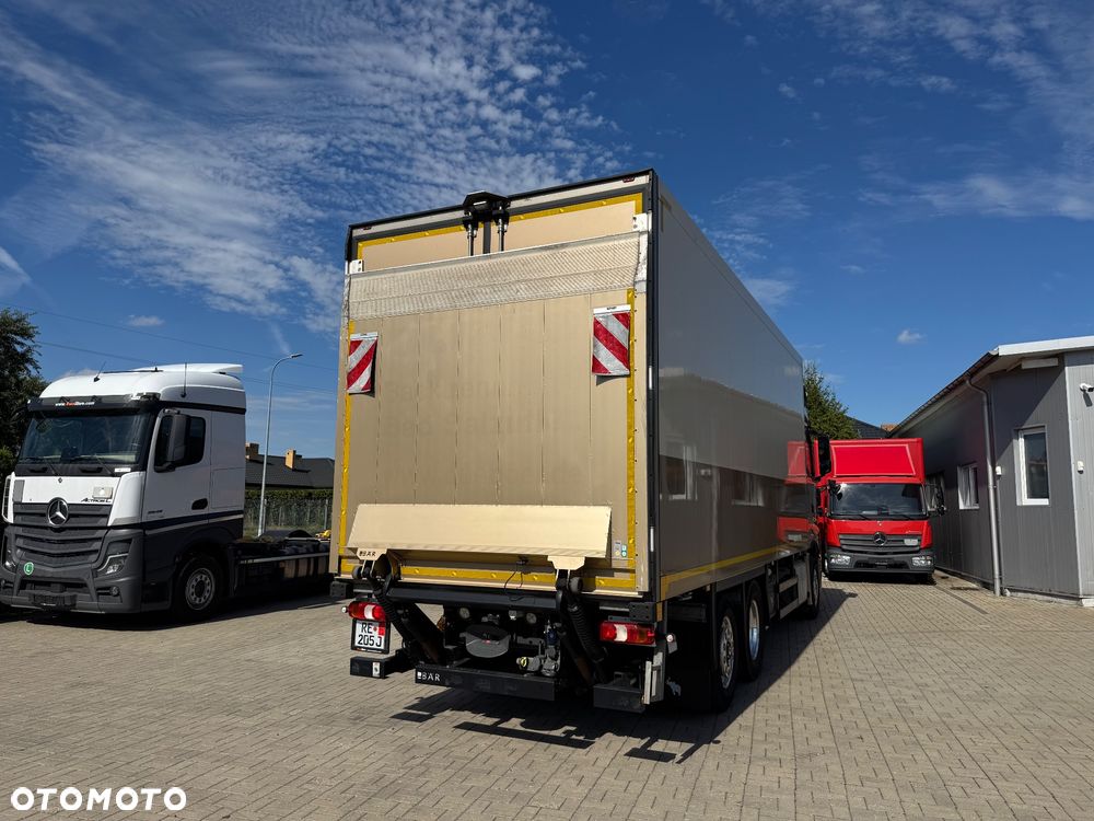 Mercedes-Benz ACTROS 2548 Izoterma Schmitz 7.45m Winda 2T - 10