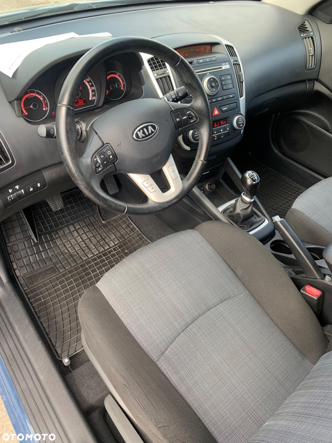 Kia Ceed 1.4 CVVT Dream-Team Edition - 22