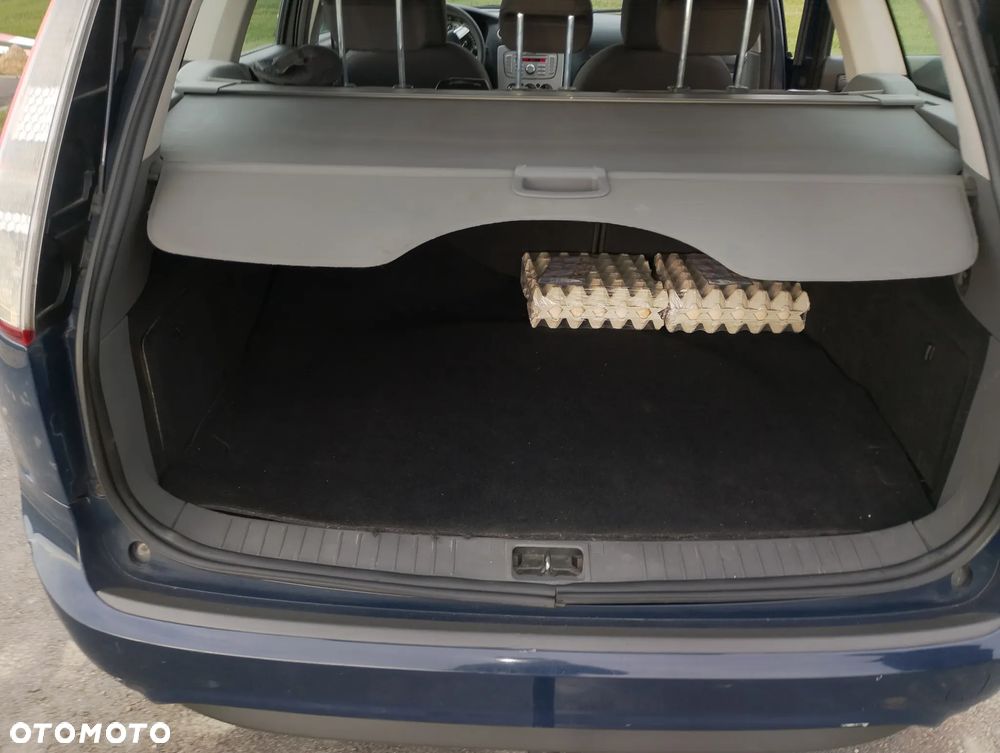 Ford Focus 1.8 TDCi Ambiente - 7