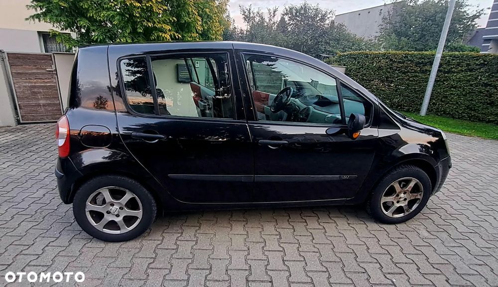 Renault Modus - 1