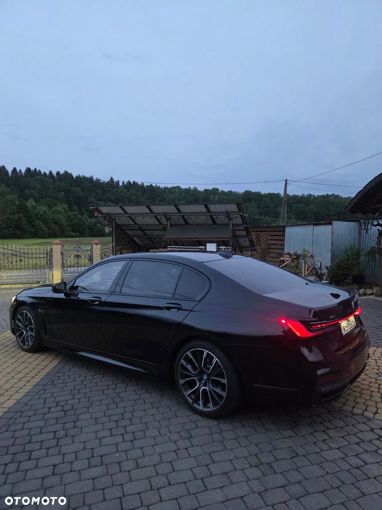 BMW Seria 7 - 26