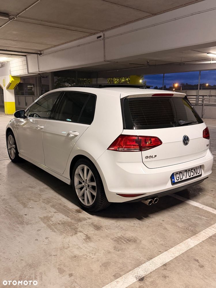 Volkswagen Golf - 8