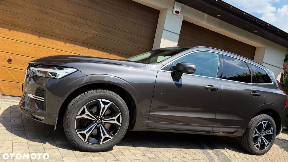 Volvo XC 60 B4 D Geartronic Momentum Pro - 5