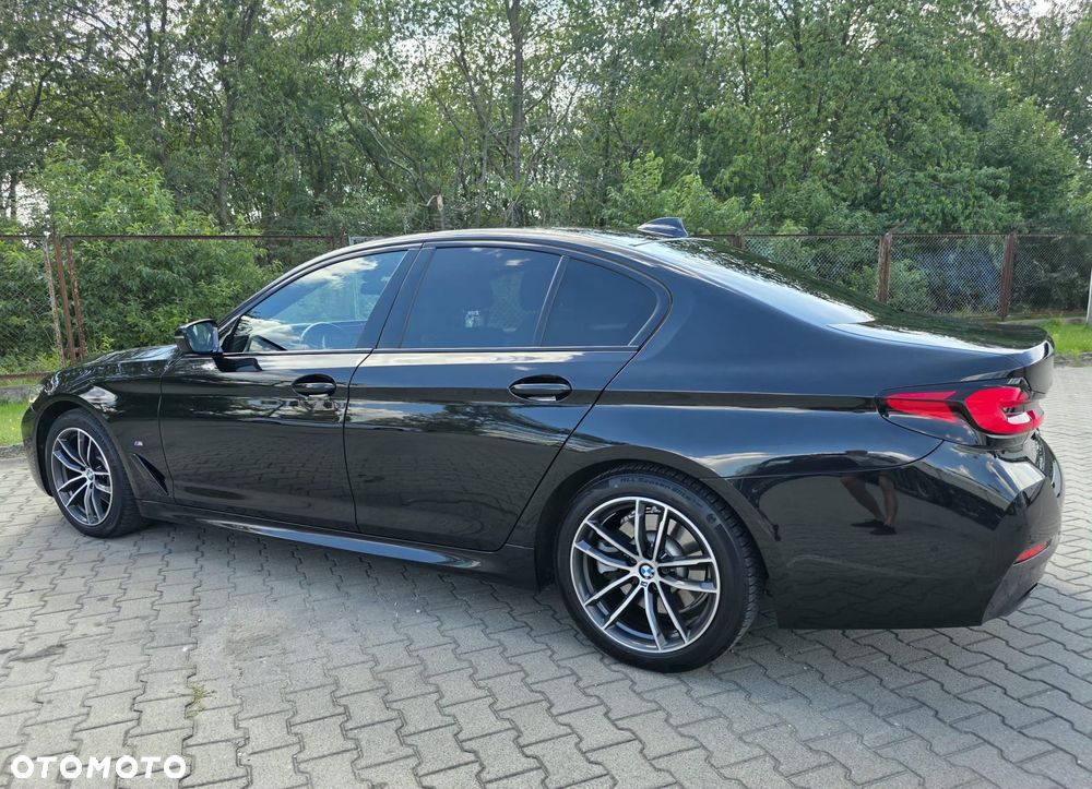 BMW Seria 5 520d M Sport Edition - 13