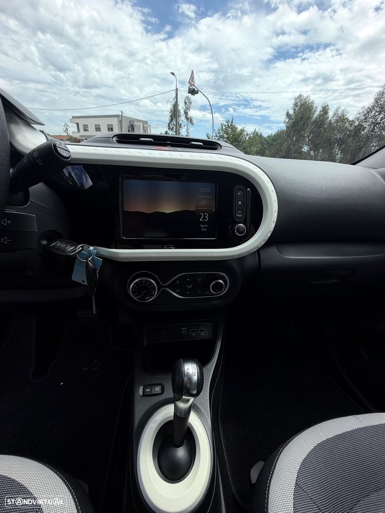 Renault Twingo E-Tech. 22 Techno - 34