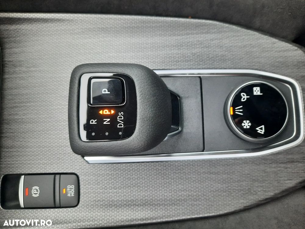 Nissan Qashqai 1.3 l 156CP X-Tronic 4WD MHEV Tekna Plus - 14