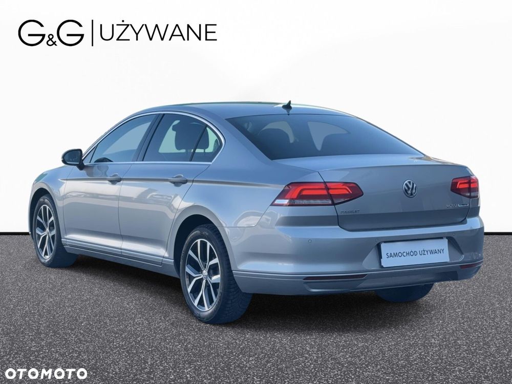 Volkswagen Passat - 3
