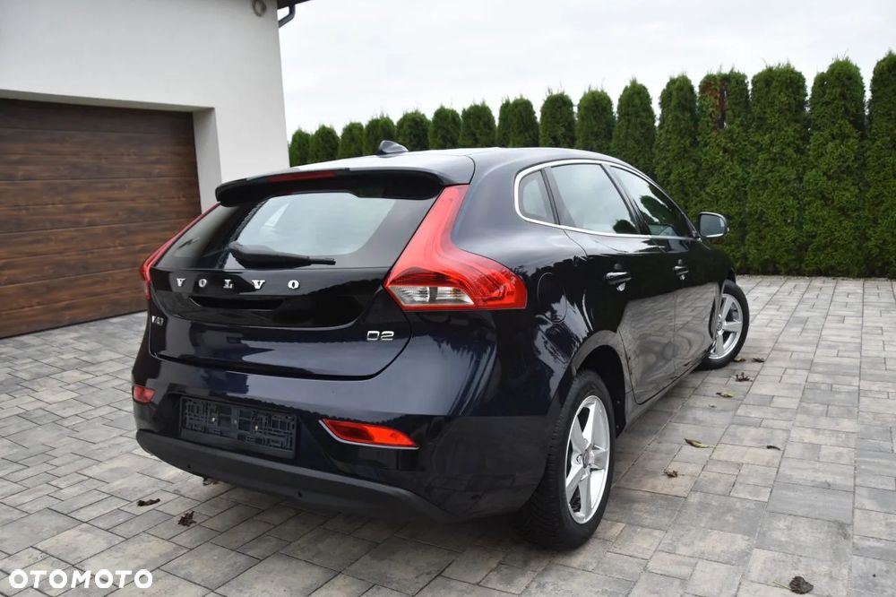 Volvo V40 D2 Momentum - 3