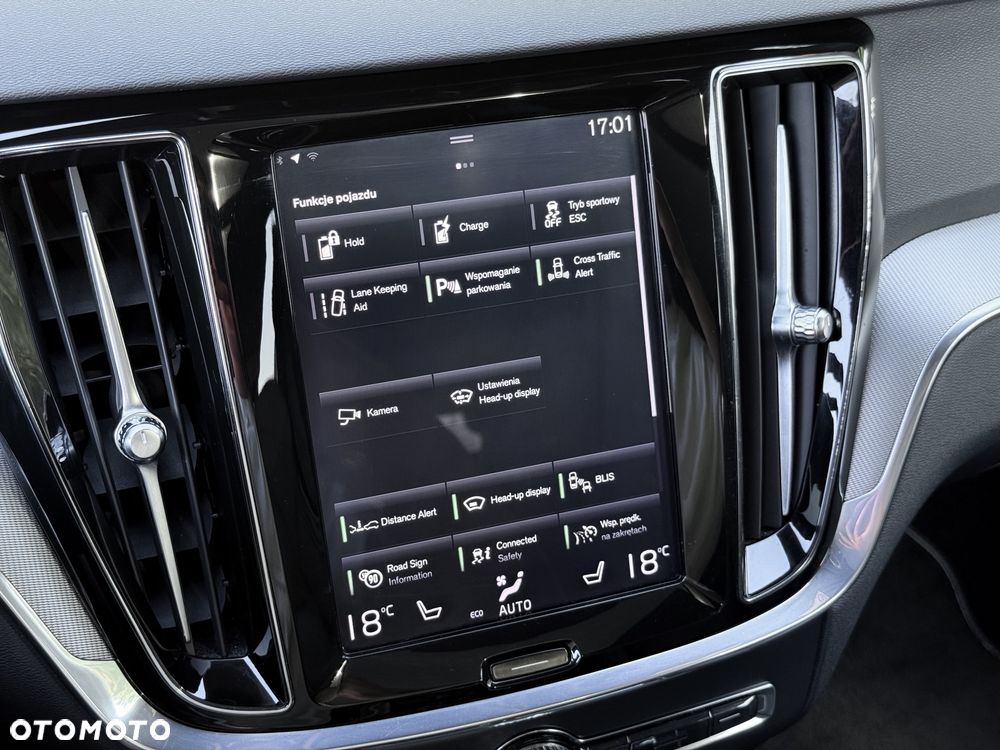 Volvo V60 T8 AWD Recharge Geartronic RDesign - 31