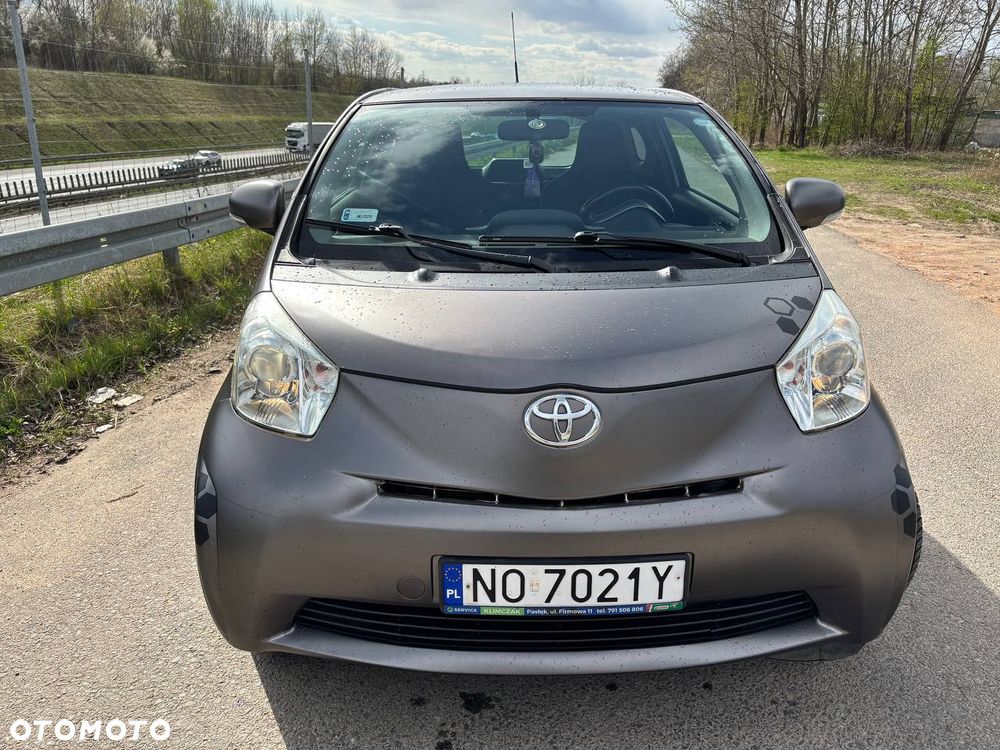 Toyota iQ 1.0 - 9