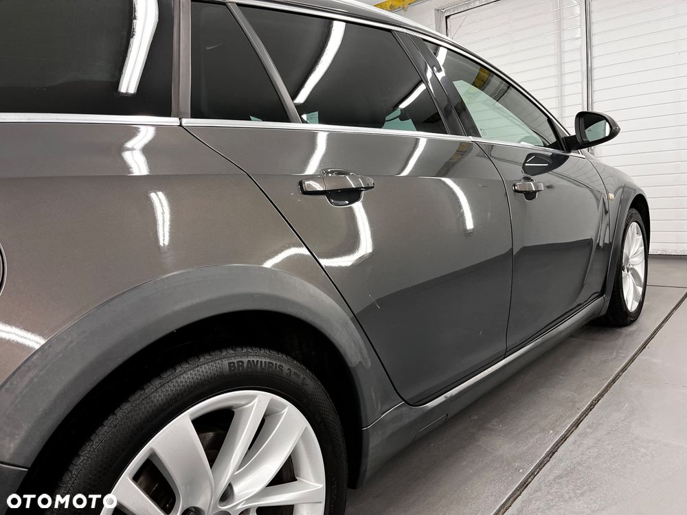 Opel Insignia 2.0 CDTI Cosmo 4x4 S&S - 12