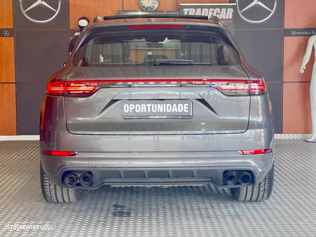 Porsche Cayenne Platinum Edition - 38