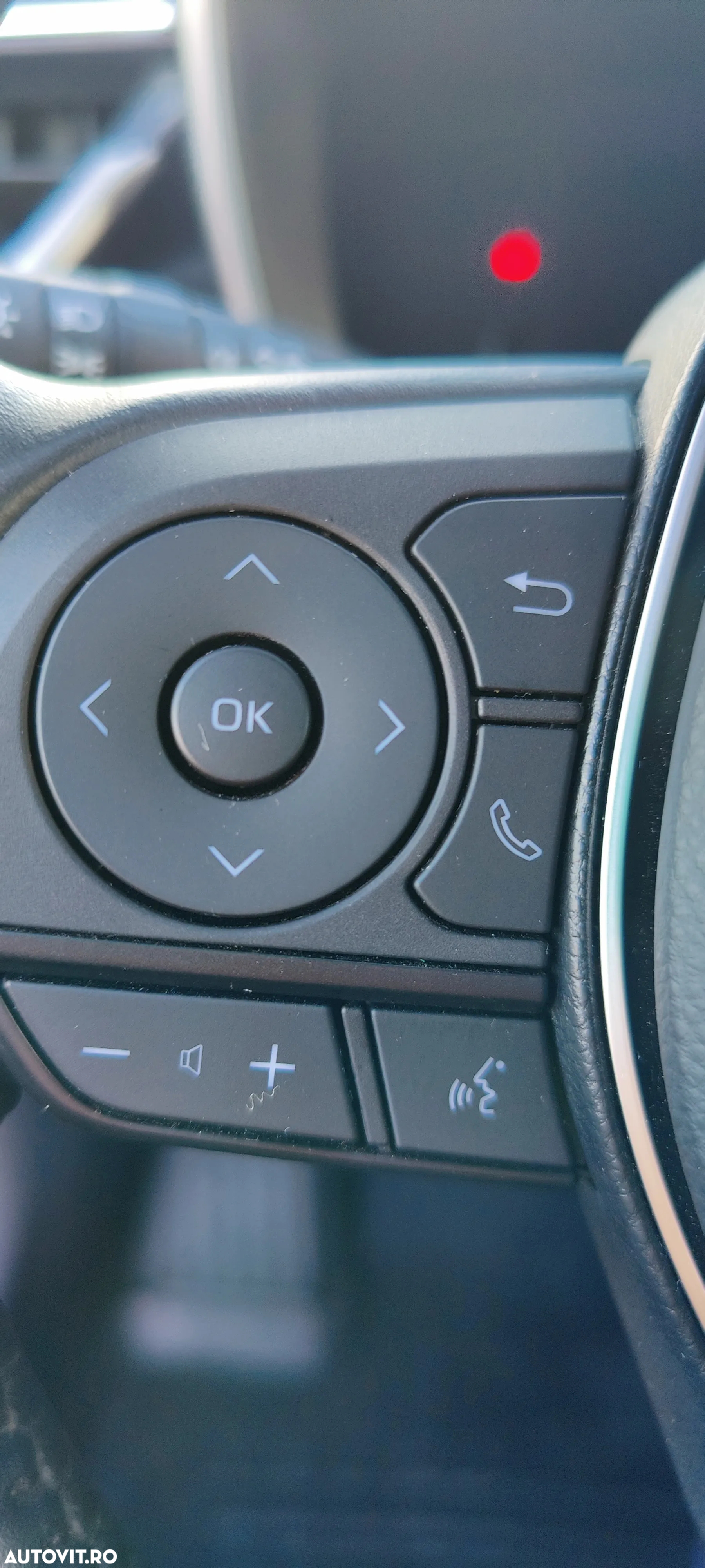 Toyota Corolla 1.8 HSD Exclusive interior Negru - 15