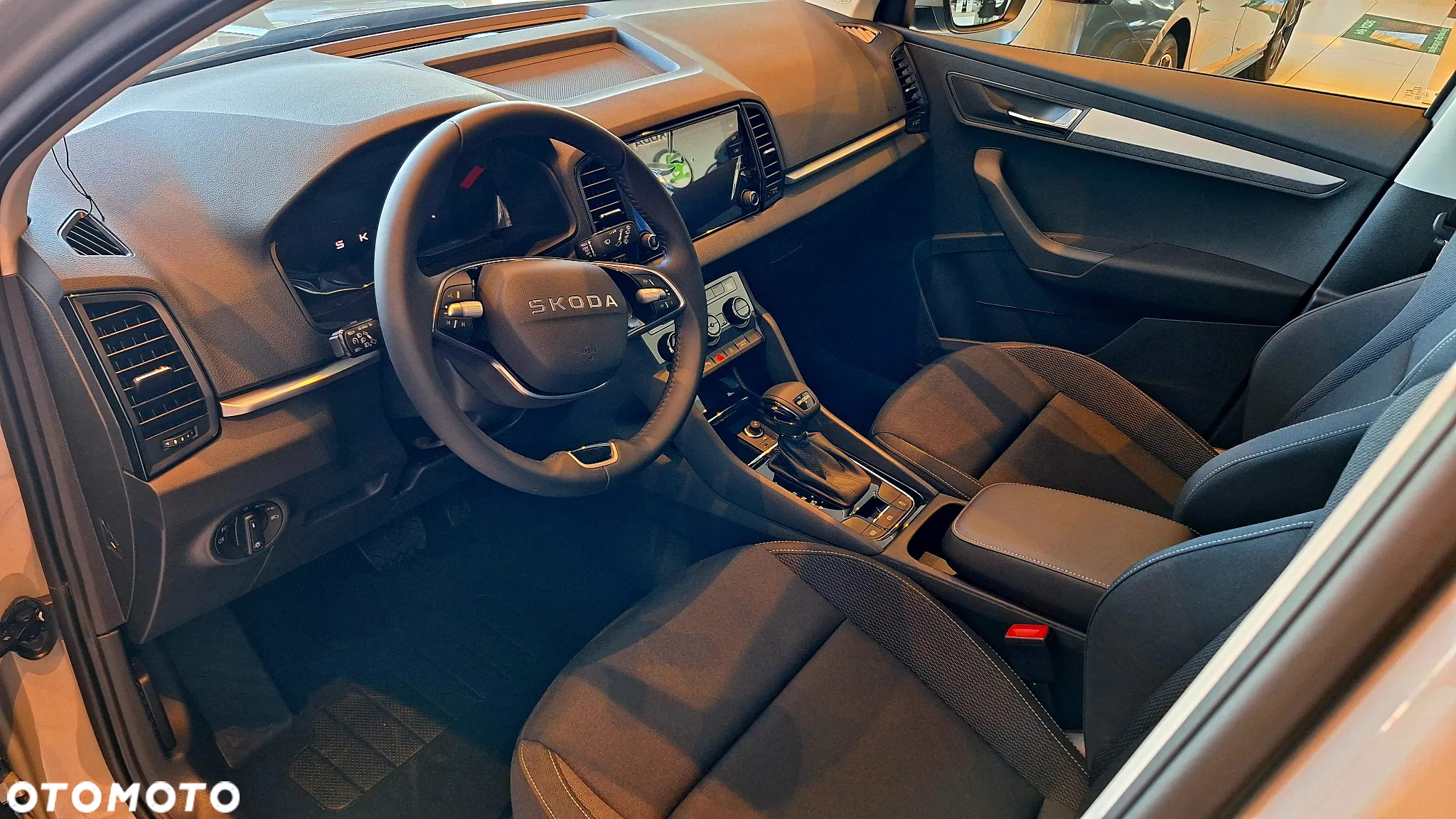 Skoda Karoq 1.5 TSI ACT Selection DSG - 6