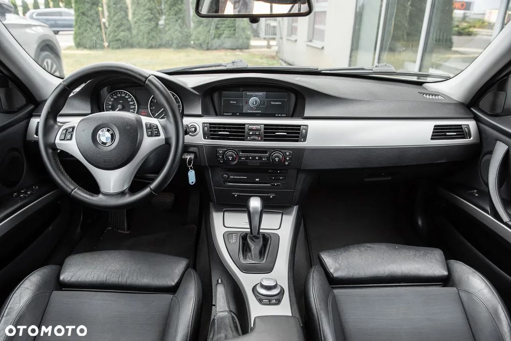 BMW Seria 3 - 18
