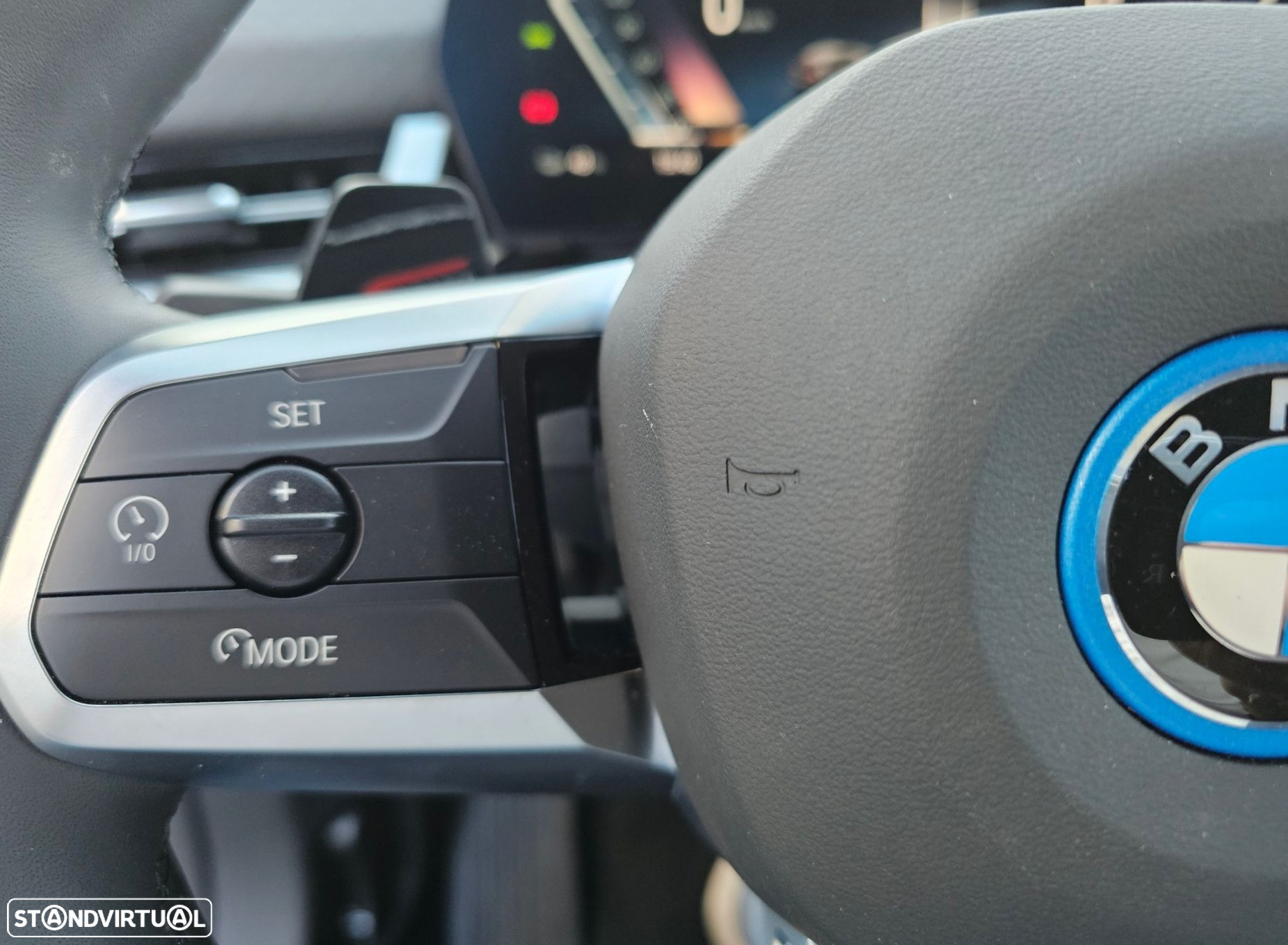 BMW iX2 eDrive20 Pack Desportivo M Pro - 23