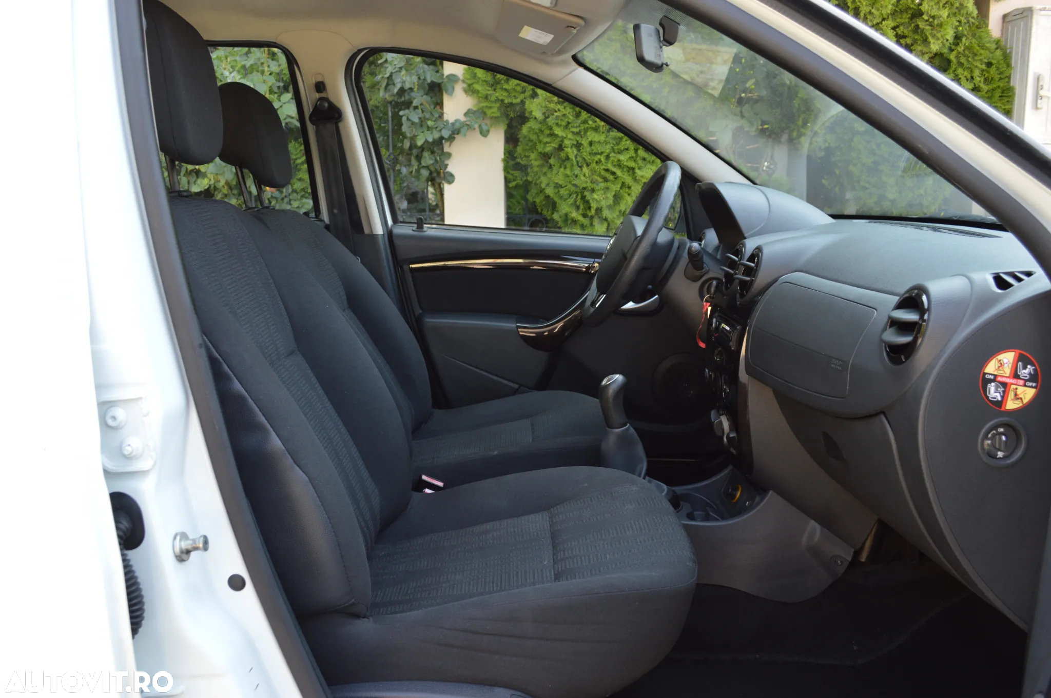 Dacia Duster 1.6 4x2 Laureate - 20