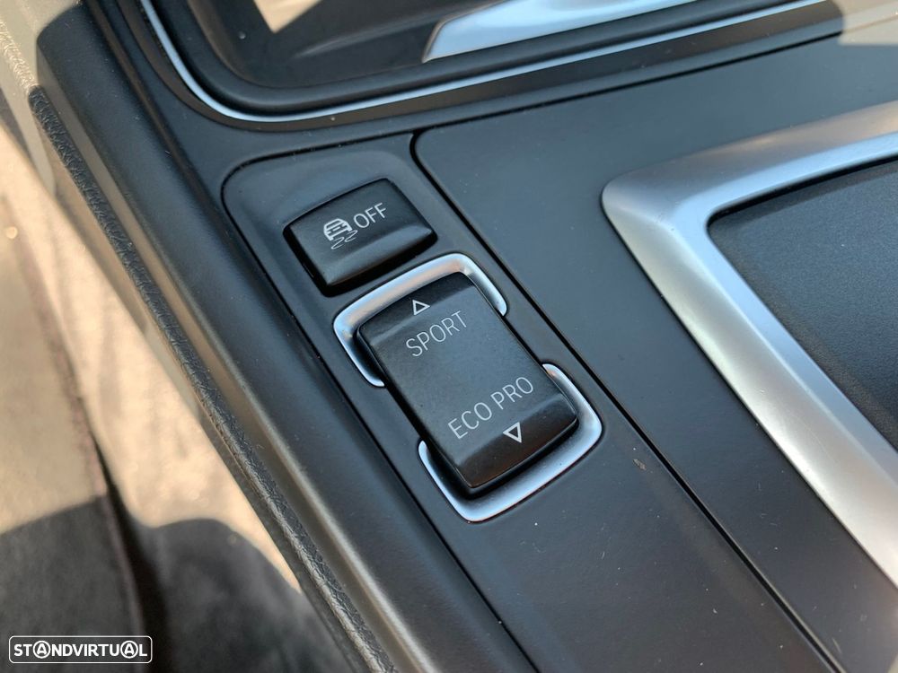 BMW 320 d Touring Auto Pack M - 27