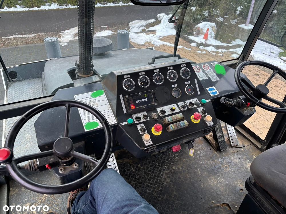 Bomag BW24R guma guma 2005r 4+4 koła pompowanie 2kierownice - 5