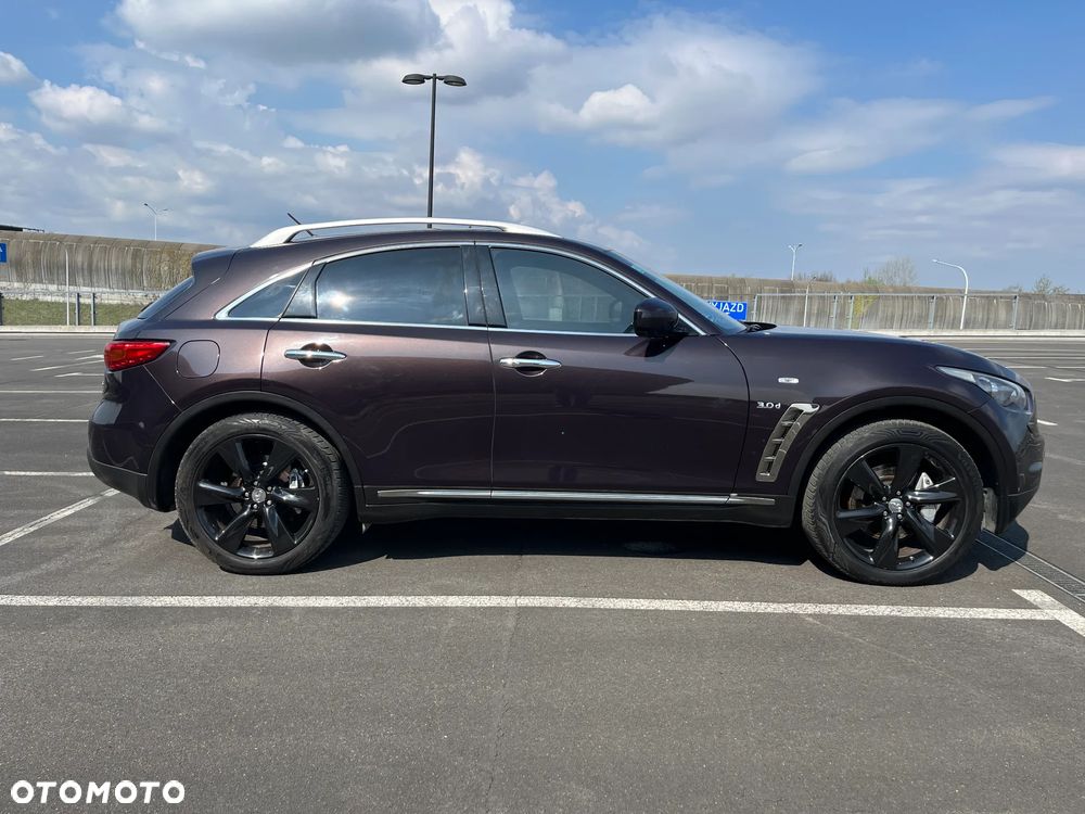 Infiniti QX70 3.0d S - 4