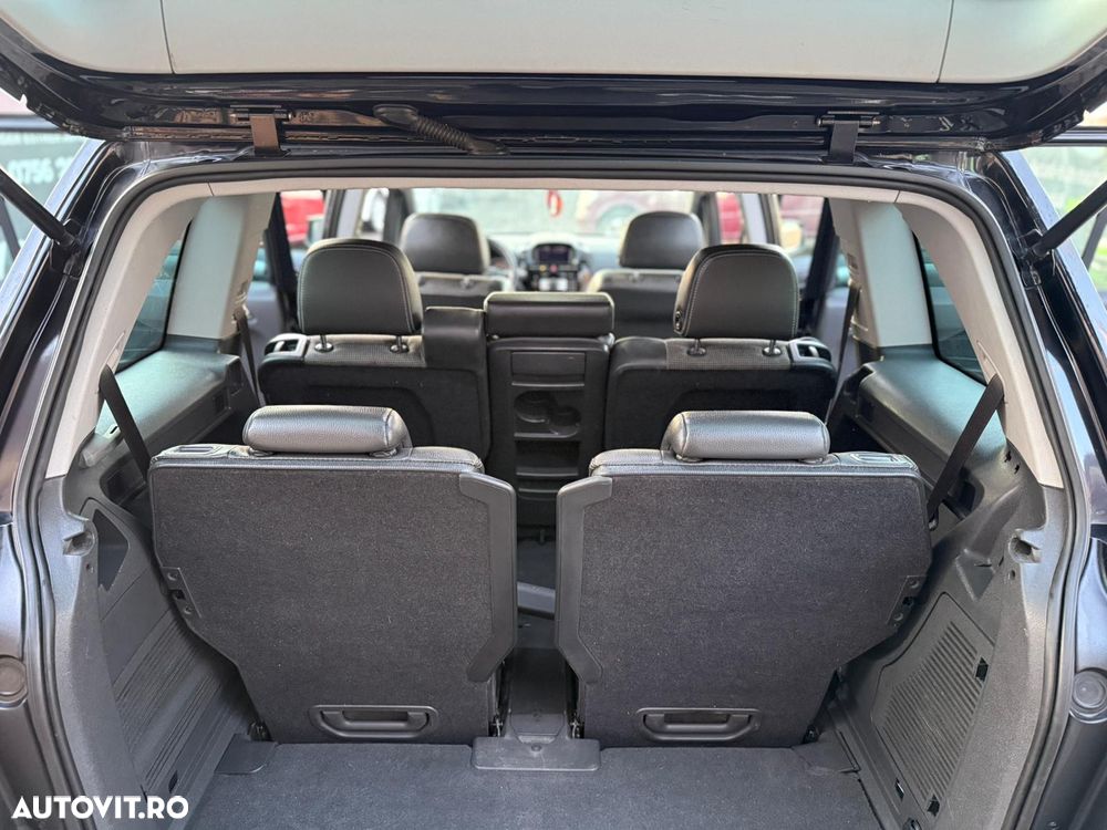Opel Zafira - 10