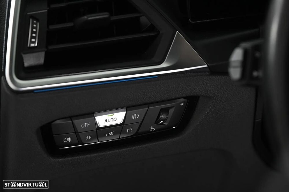 BMW i4 eDrive40 Pack Desportivo M - 29