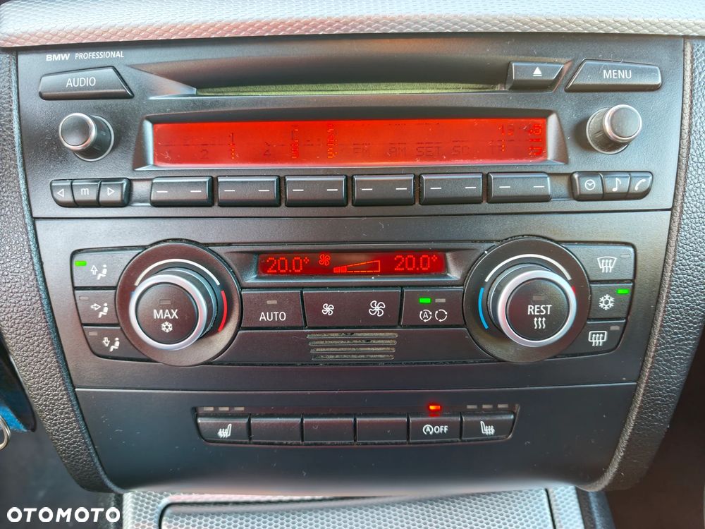 BMW Seria 1 118d - 19