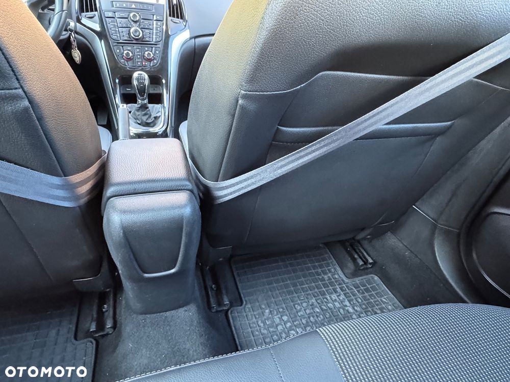 Opel Astra 1.6 CDTI Cosmo - 33