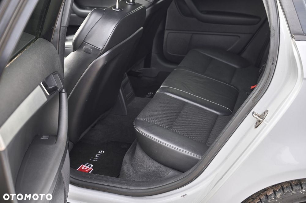 Audi A3 Sportback 1.4 TFSI S line Sportpaket - 26