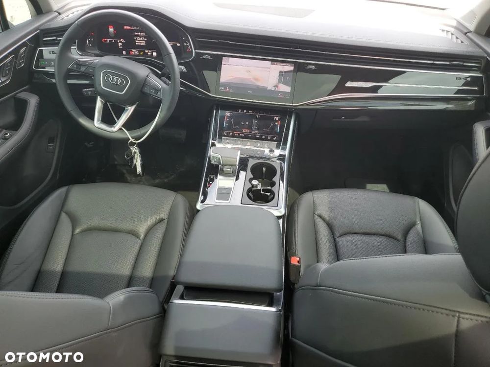 Audi Q7 - 8