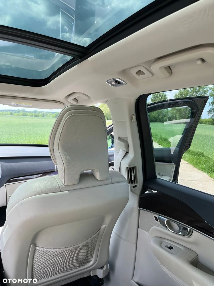 Volvo XC 90 T6 AWD Momentum 7os - 35