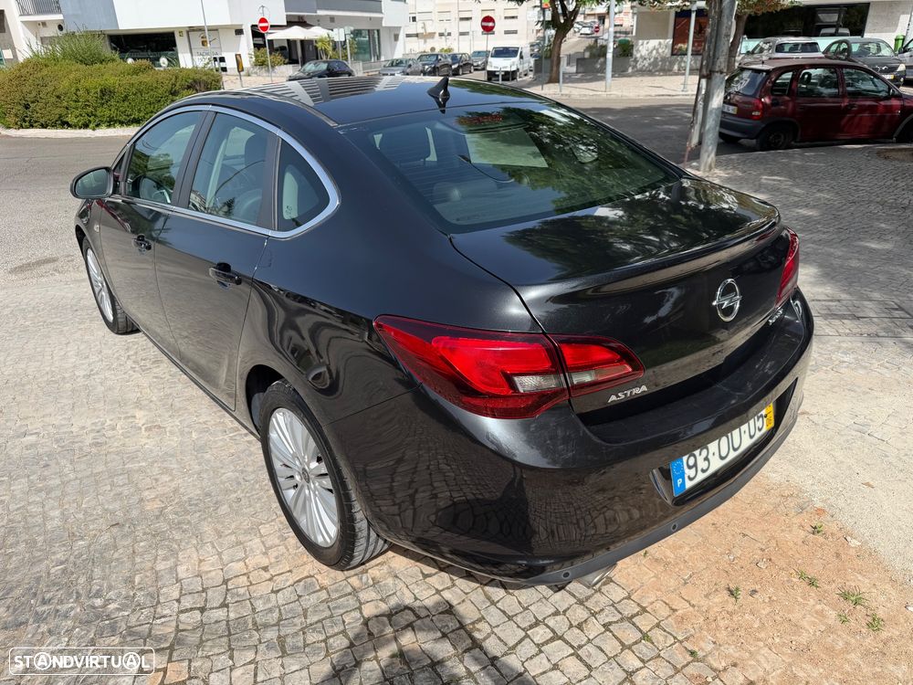 Opel Astra 1.4 T S/S J17 - 6