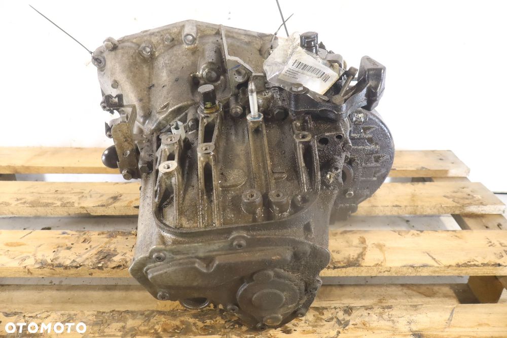 SKRZYNIA BIEGÓW 6 BIEGOWA CITROEN C5 III 2.0HDI 20MB25 - 2