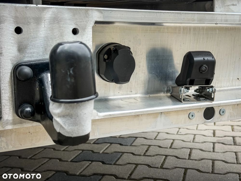 Iveco Daily 35S18HA8 3.0 Diesel 180 KM AT8 (Zf) Autolaweta, z cert. VDI. - 17