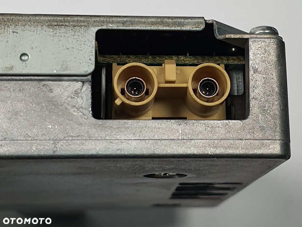 WZMACNIACZ ANTENY RADIA VOLVO C70 II 30775283 - 2