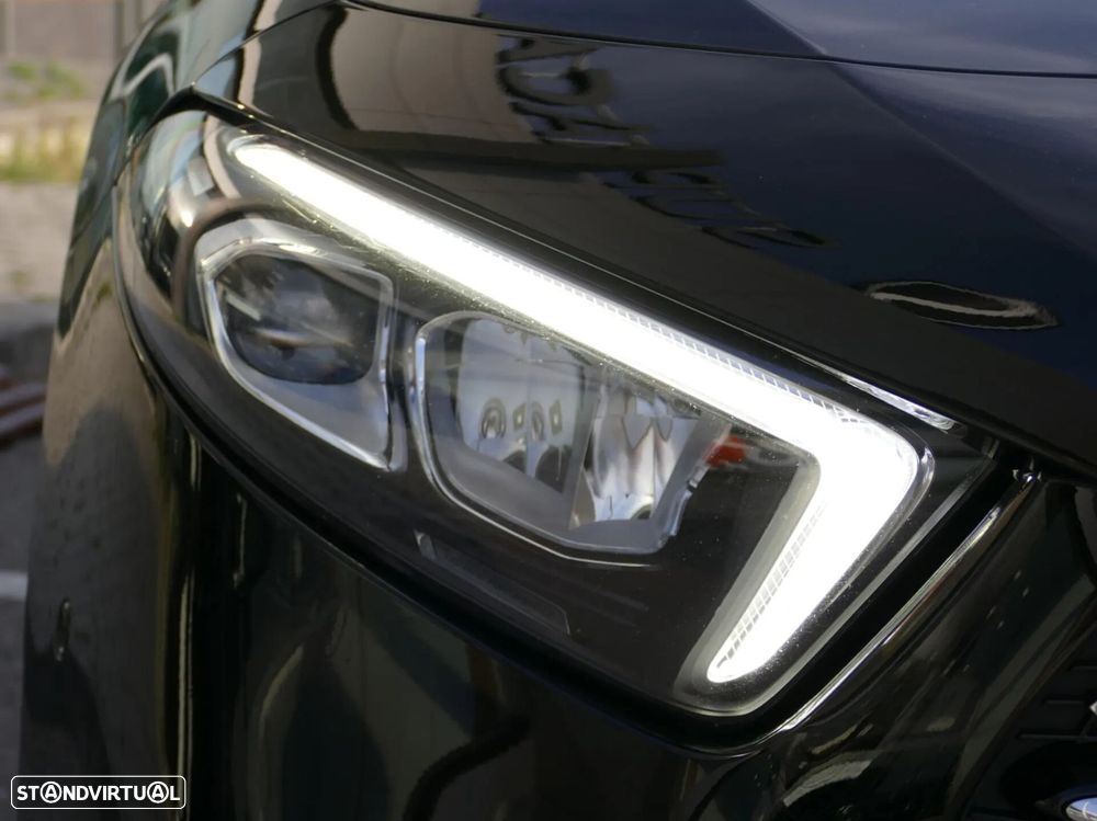 Mercedes-Benz A 250 e AMG Line - 11