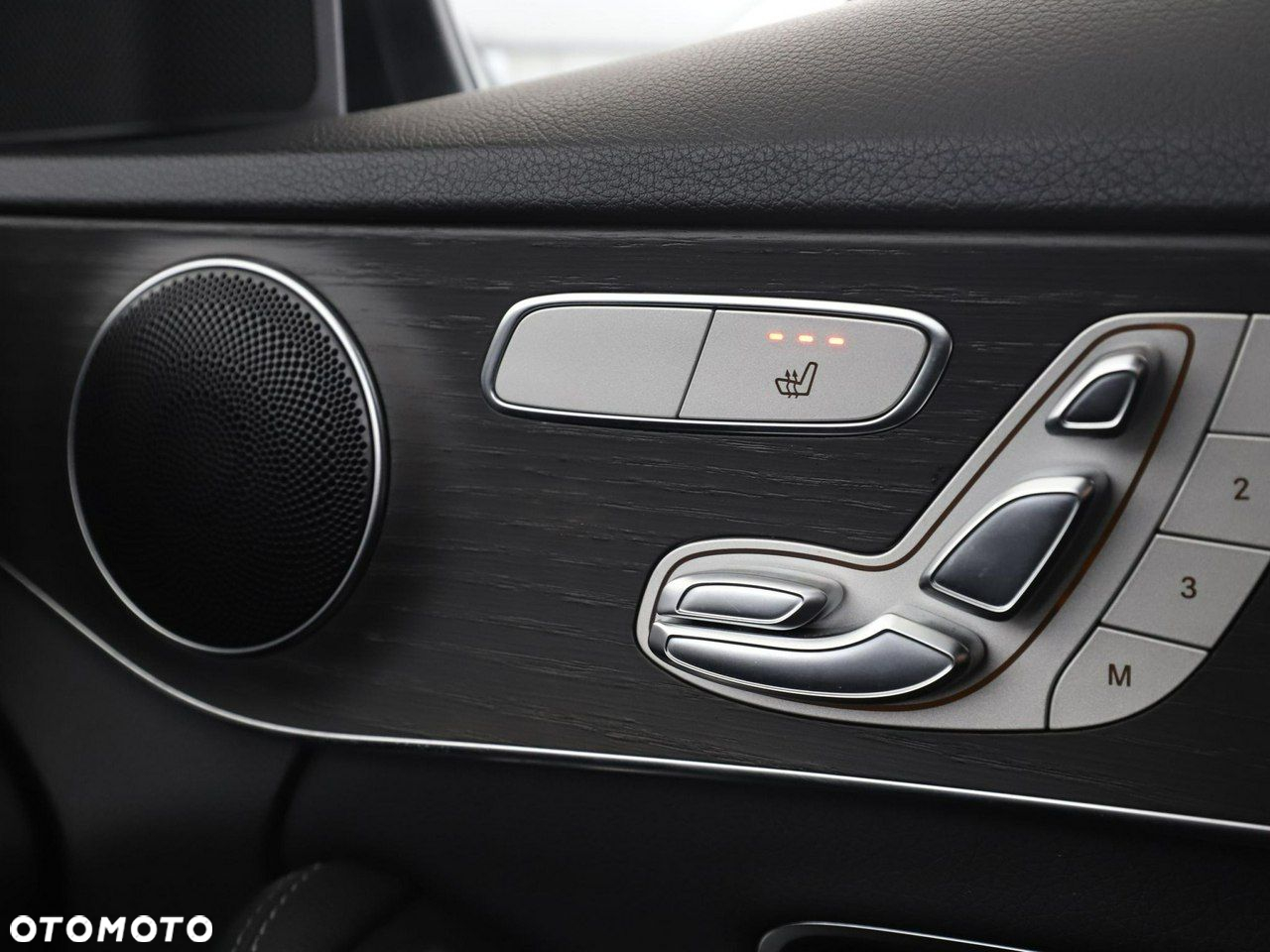 Mercedes-Benz Klasa C 300 d T 4Matic 9G-TRONIC AMG Line - 30