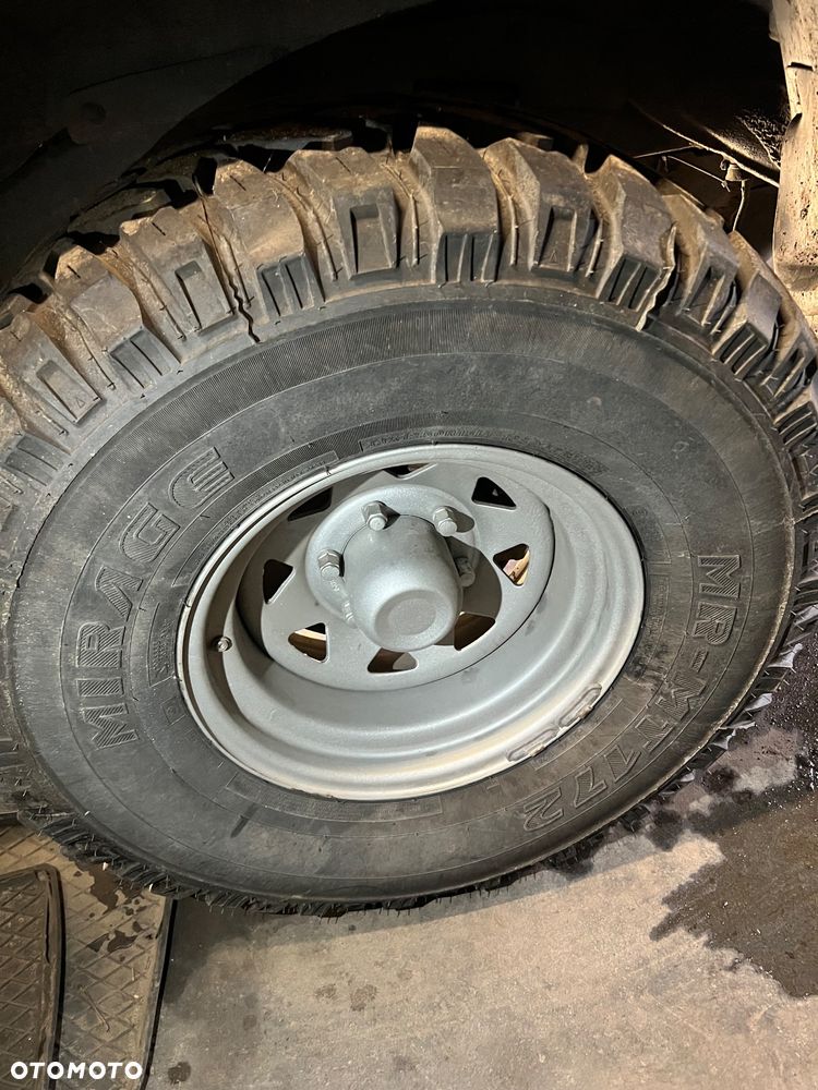 Koła 33 całe Isuzu Trooper opel monterey 33x12.50r15 mirage/ goodyear - 1