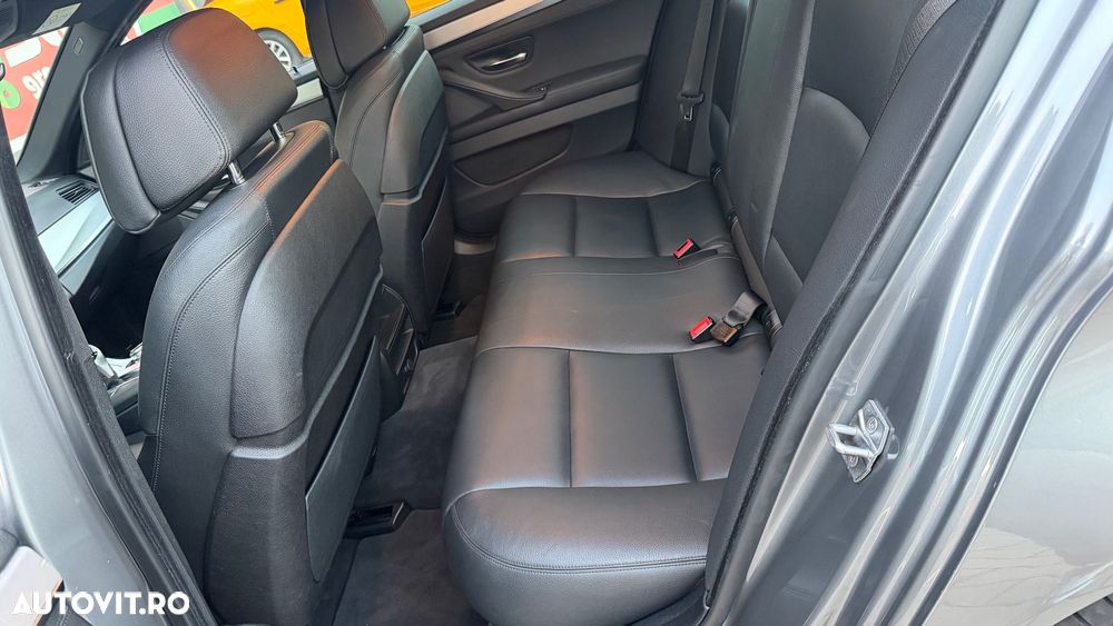 BMW Seria 5 530d AT - 14