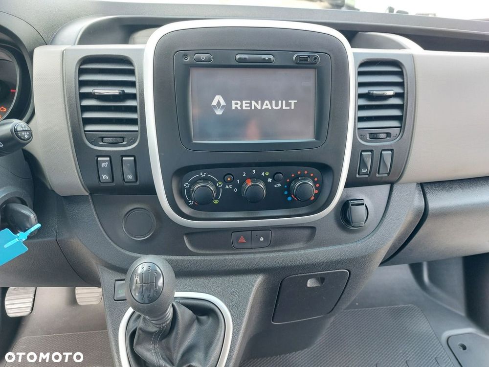 Renault Trafic - 13