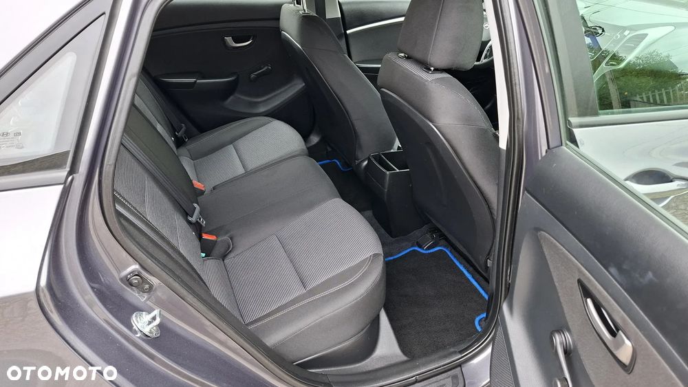 Hyundai i30 1.4 Trend - 28