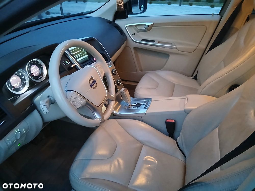 Volvo XC 60 T6 AWD Summum - 3