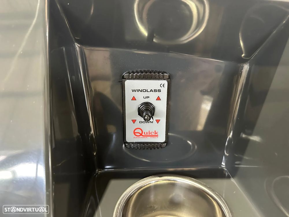 Quicksilver Activ 705 Open - 29