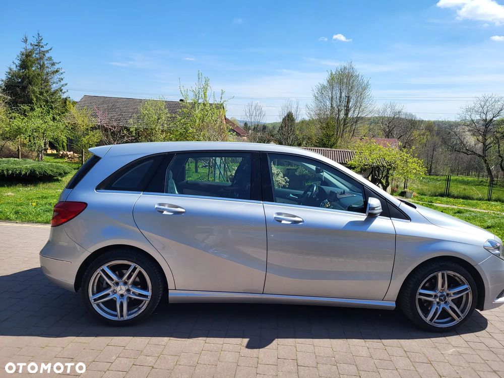 Mercedes-Benz Klasa B 200 7G-DCT Edition - 3