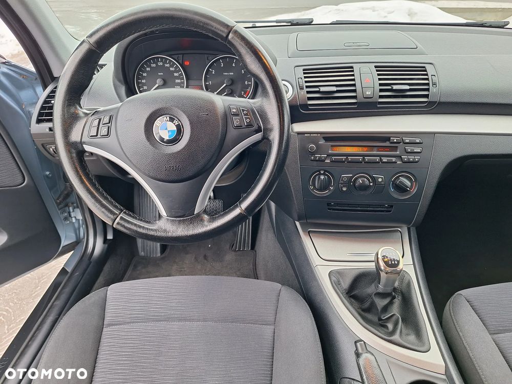 BMW Seria 1 - 23