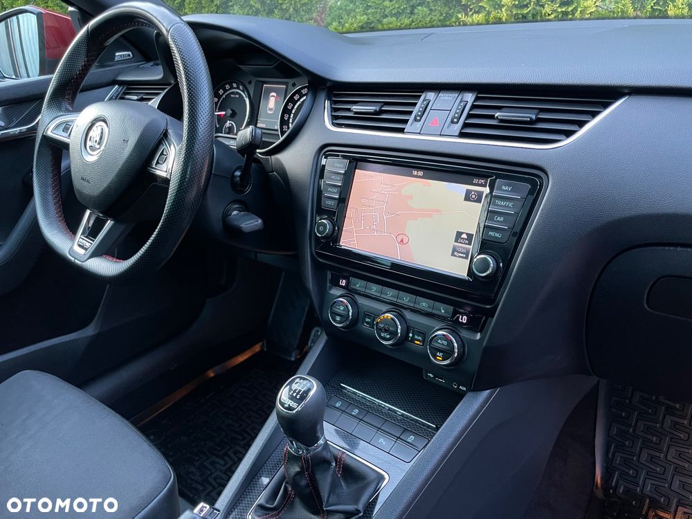 Skoda Octavia 2.0 TDI RS - 20