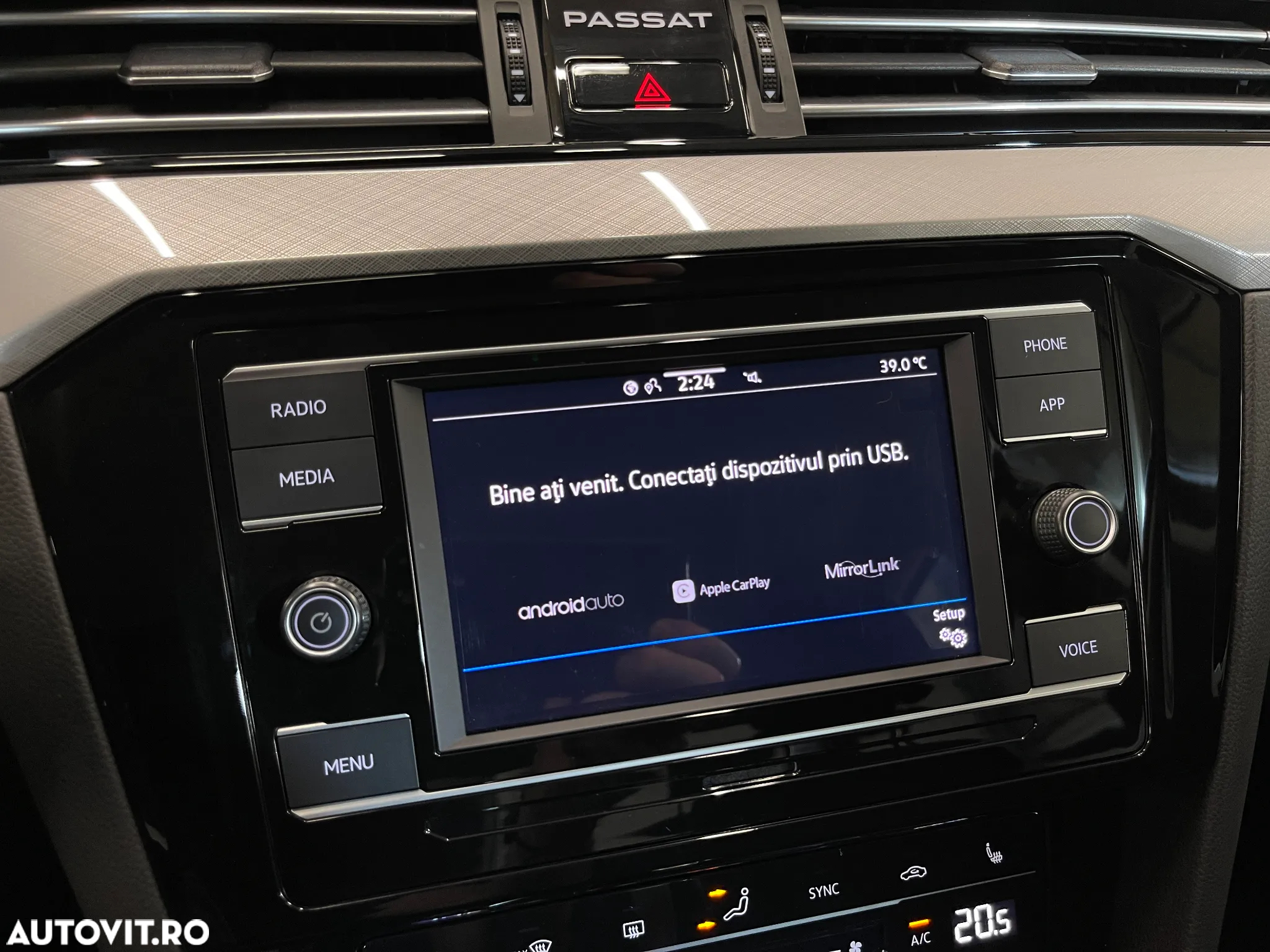 Volkswagen Passat 2.0 TDI DSG Comfortline - 18