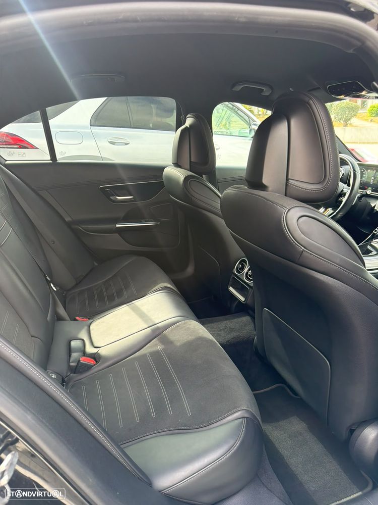 Mercedes-Benz C 300 d AMG Line - 33